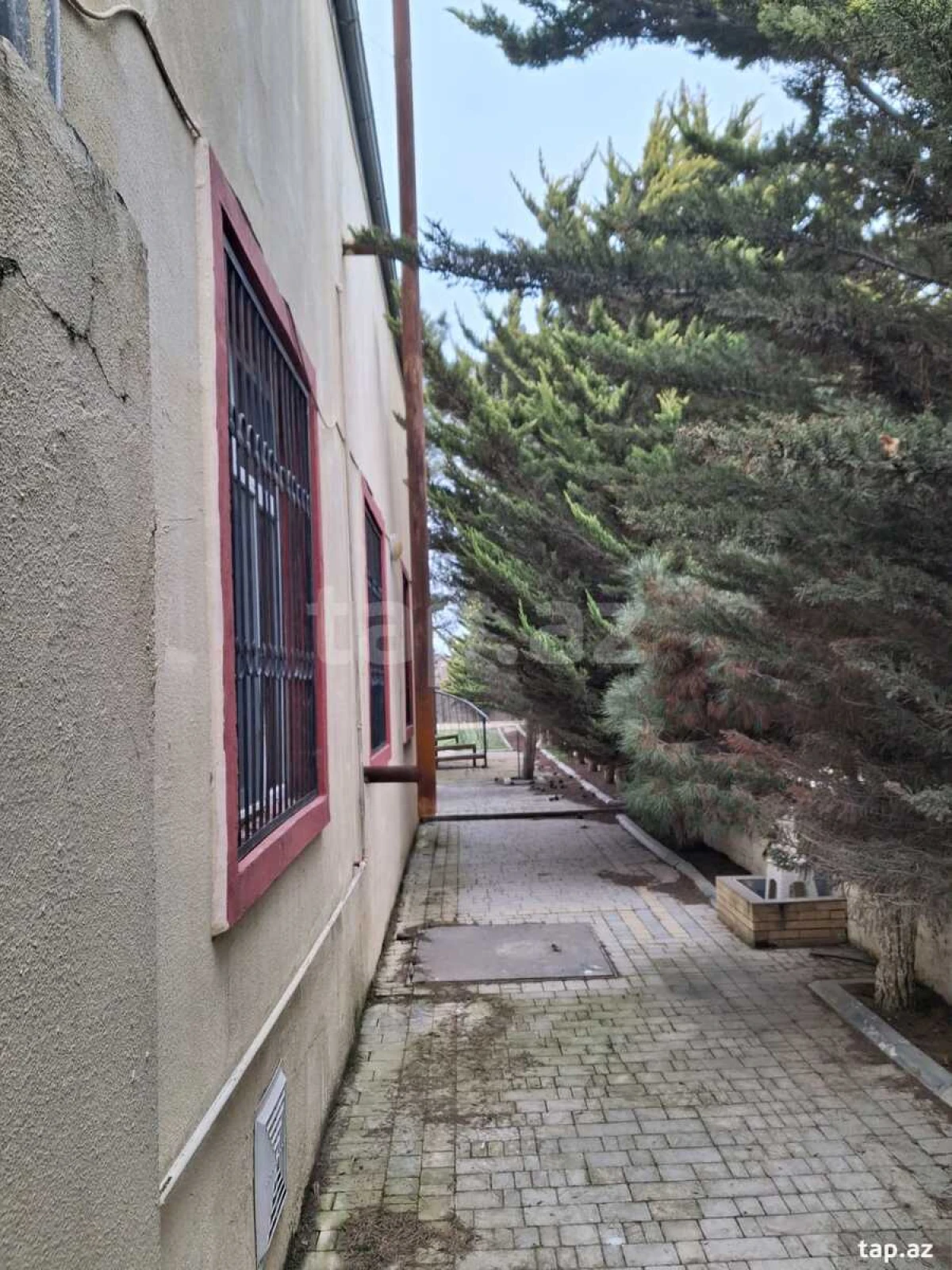 Satılır 5 otaqlı həyət evi