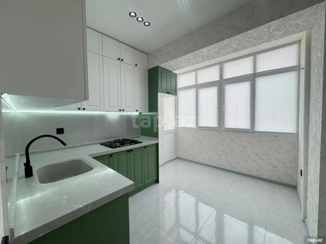 Satılır 3 otaqlı yeni tikili 88 m²