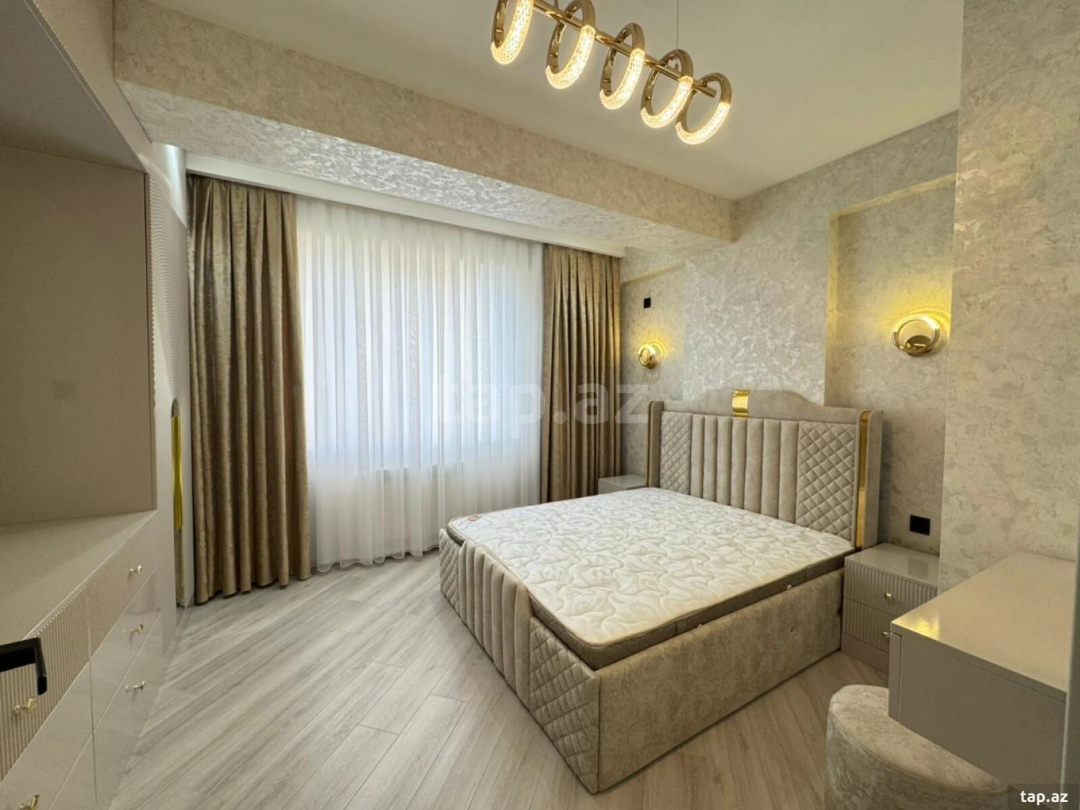 Satılır 3 otaqlı yeni tikili 88 m²