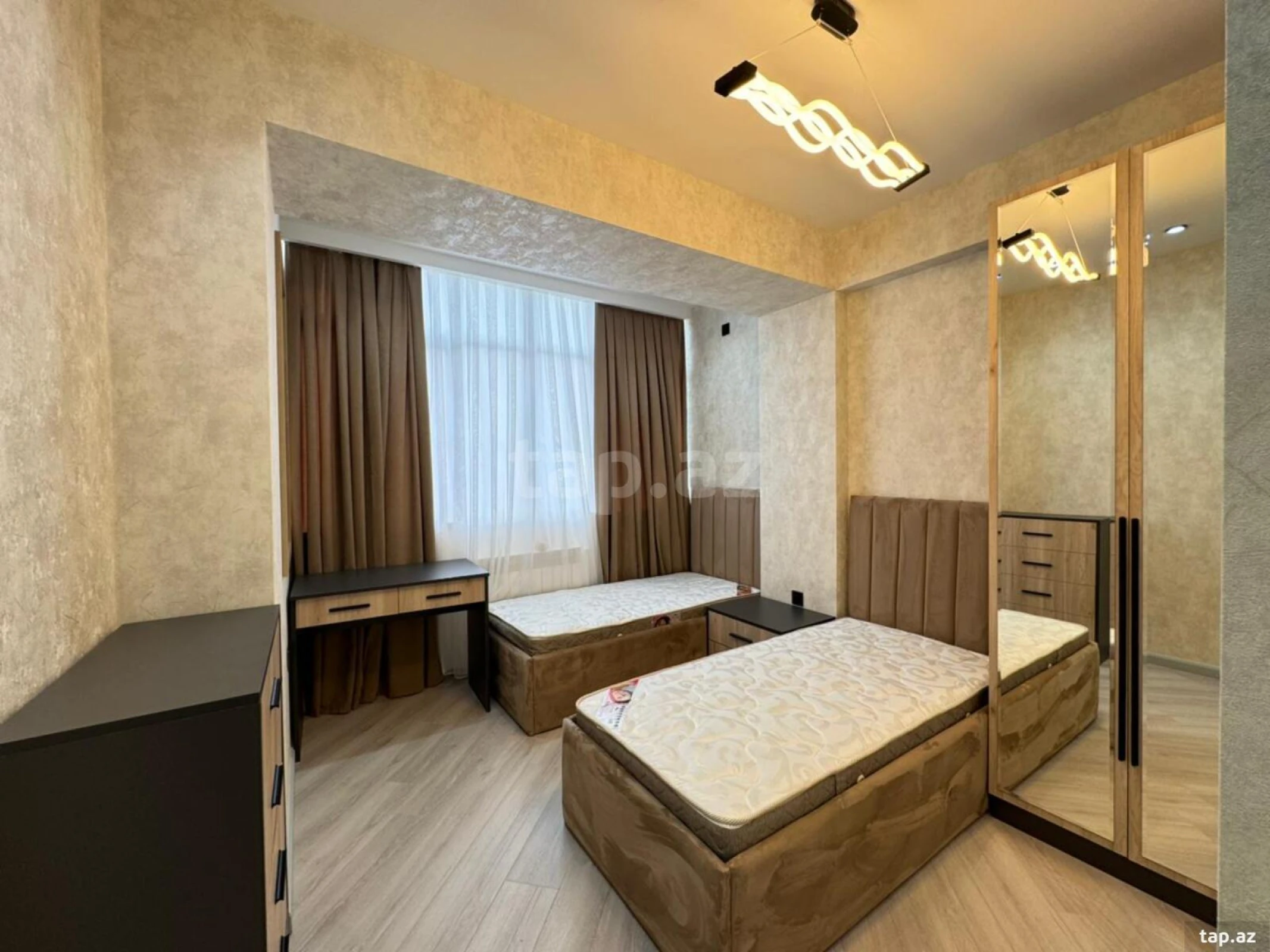 Satılır 3 otaqlı yeni tikili 88 m²