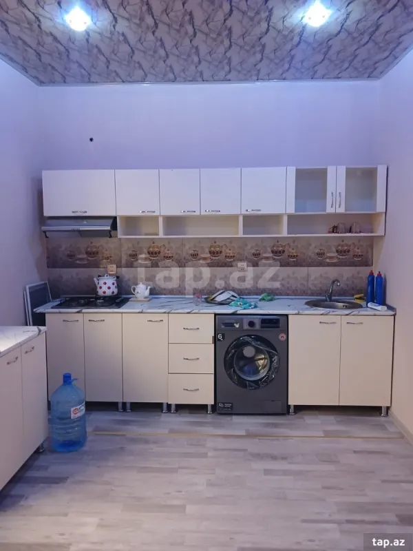 Kirayə verilir 3 otaqlı həyət evi