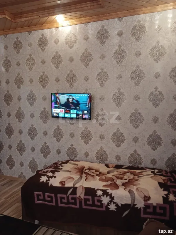 Kirayə verilir 3 otaqlı həyət evi