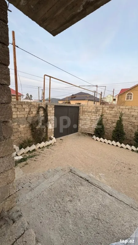 Satılır 3 otaqlı həyət evi