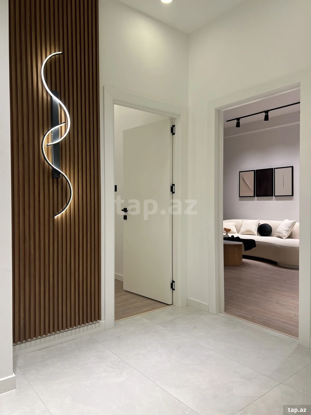 Kirayə verilir 3 otaqlı yeni tikili 110 m²