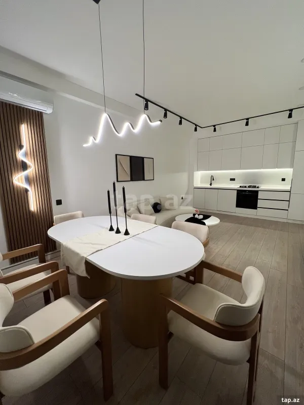 Kirayə verilir 3 otaqlı yeni tikili 110 m²