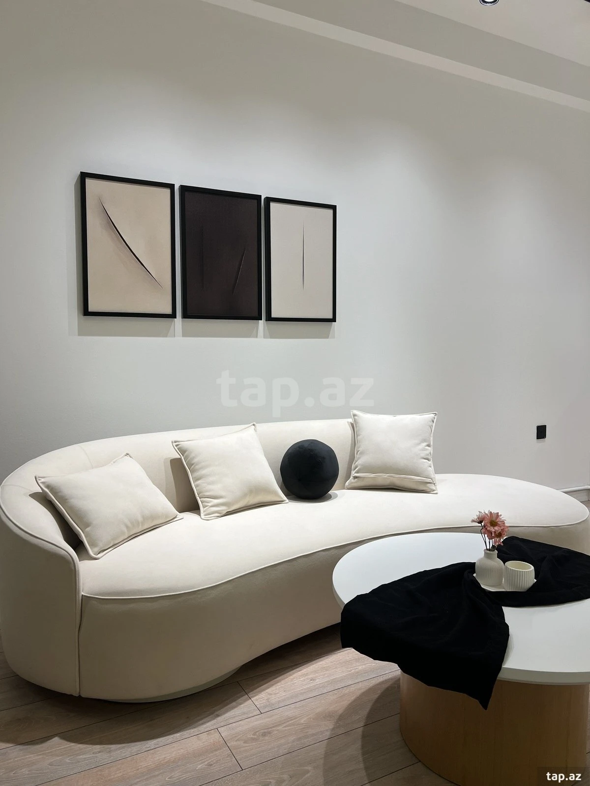 Kirayə verilir 3 otaqlı yeni tikili 110 m²