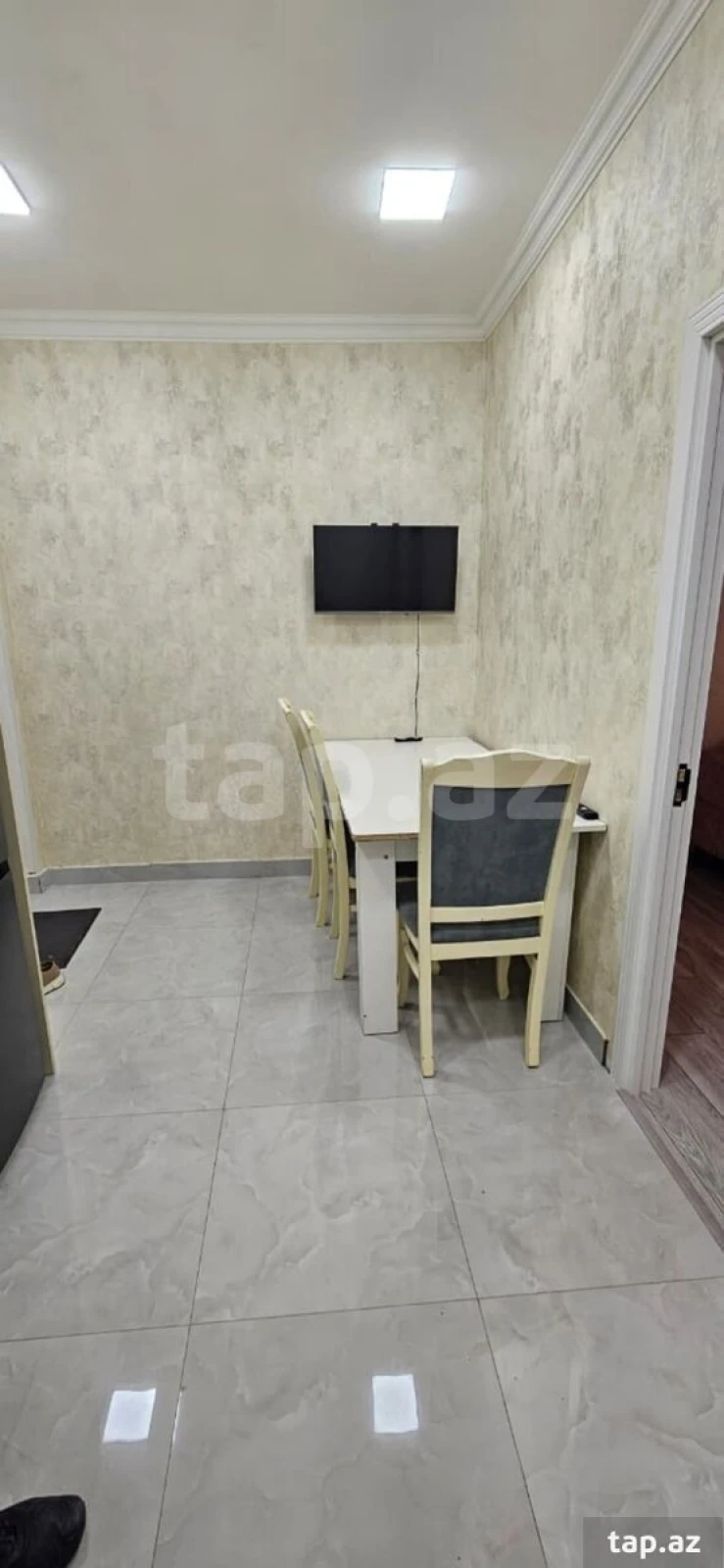 Kirayə verilir 2 otaqlı yeni tikili 70 m²