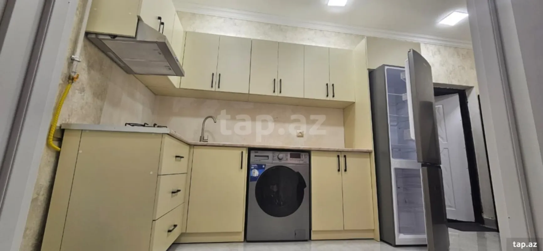 Kirayə verilir 2 otaqlı yeni tikili 70 m²