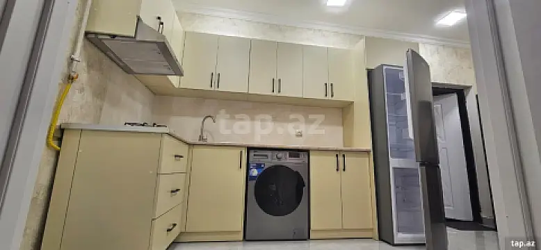 Kirayə verilir 2 otaqlı yeni tikili 70 m²