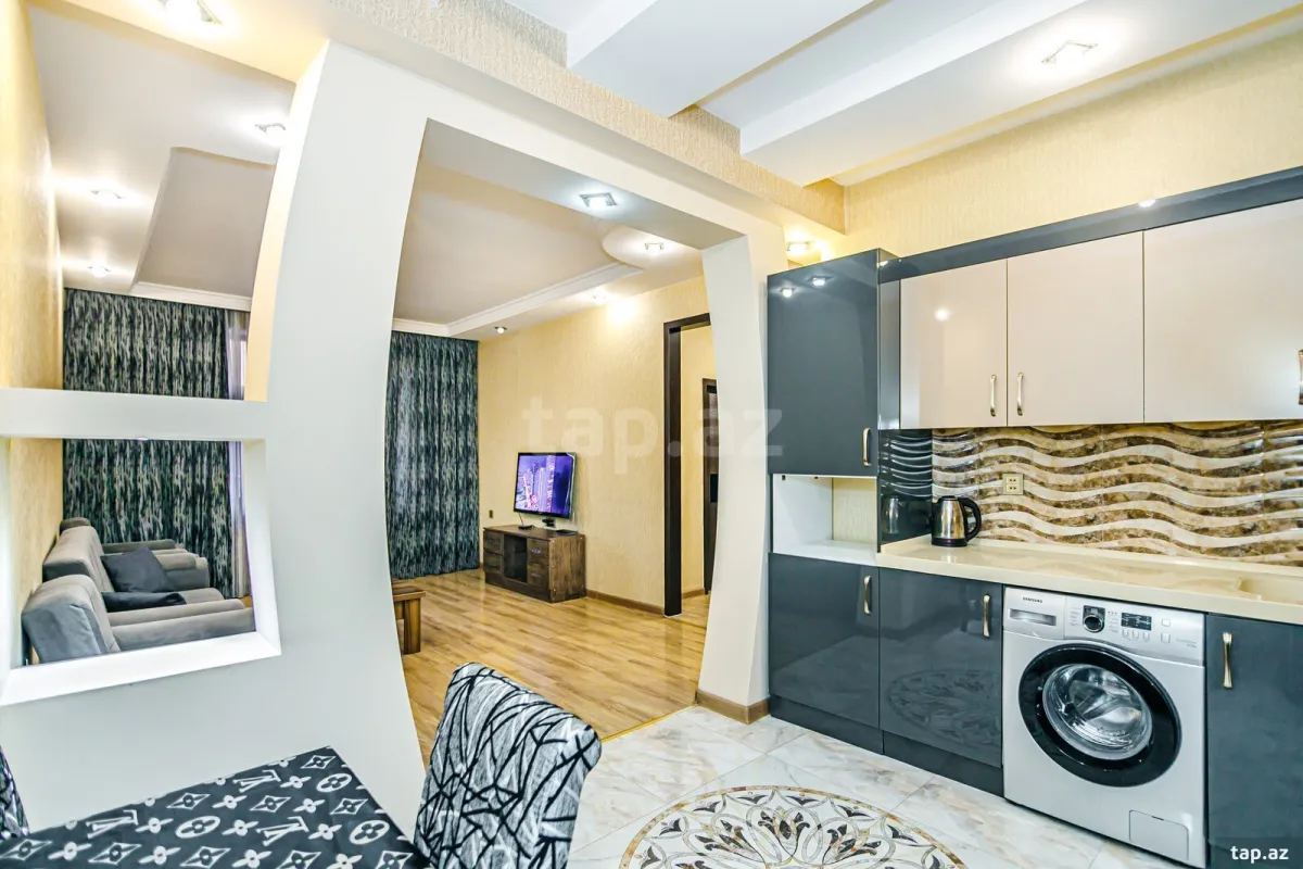 Kirayə verilir 2 otaqlı yeni tikili 80 m²