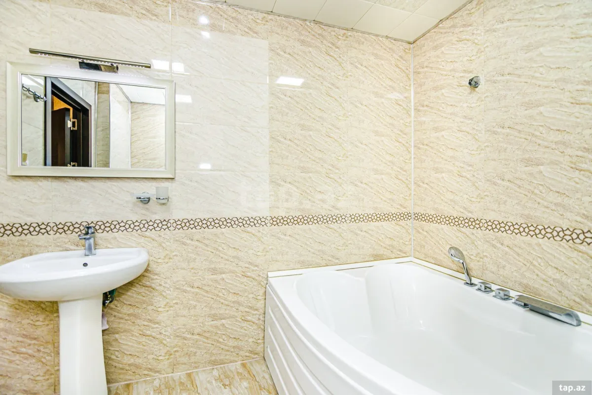 Kirayə verilir 2 otaqlı yeni tikili 80 m²