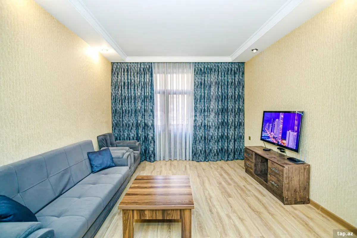 Kirayə verilir 2 otaqlı yeni tikili 80 m²