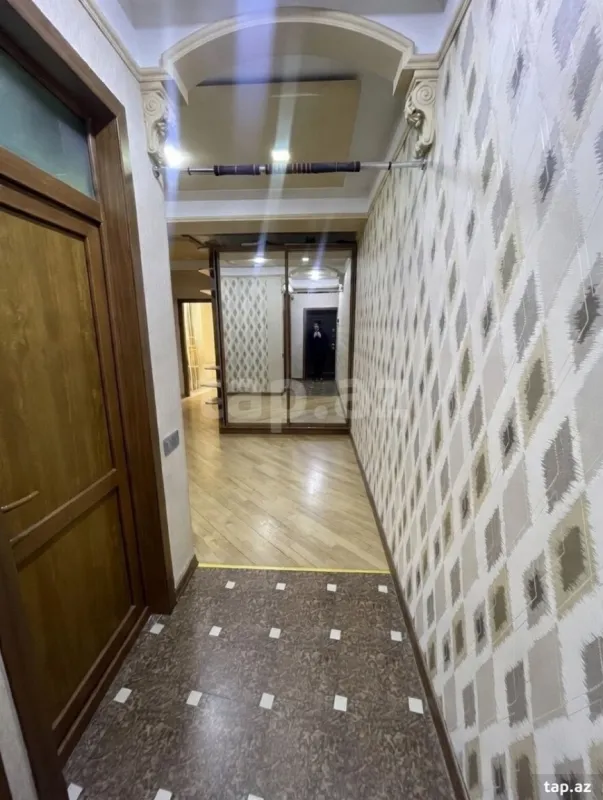 Kirayə verilir 2 otaqlı yeni tikili 100 m²