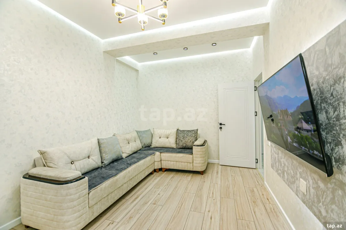 Kirayə verilir 3 otaqlı yeni tikili 100 m²