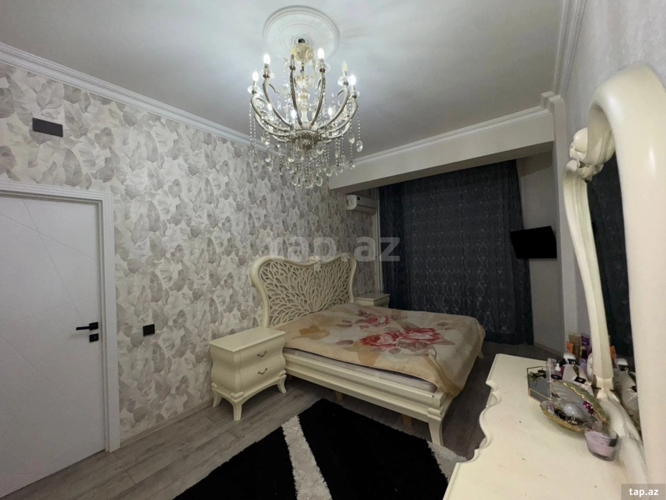 Satılır 3 otaqlı yeni tikili 65 m²