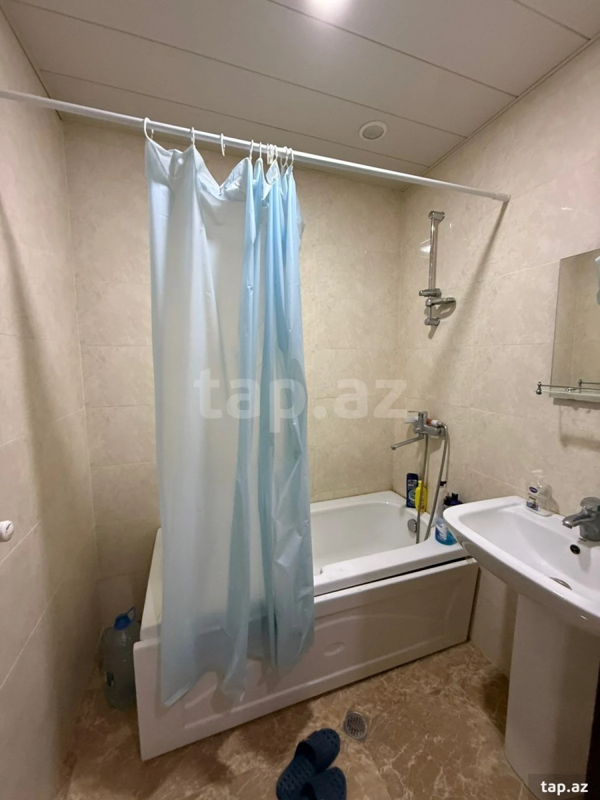 Kirayə verilir 3 otaqlı yeni tikili 77 m²