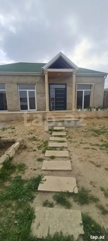 Satılır 4 otaqlı həyət evi