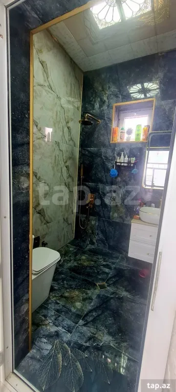 Satılır 4 otaqlı həyət evi