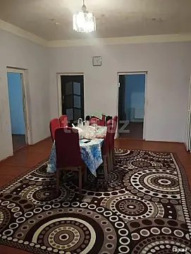 Satılır 5 otaqlı həyət evi