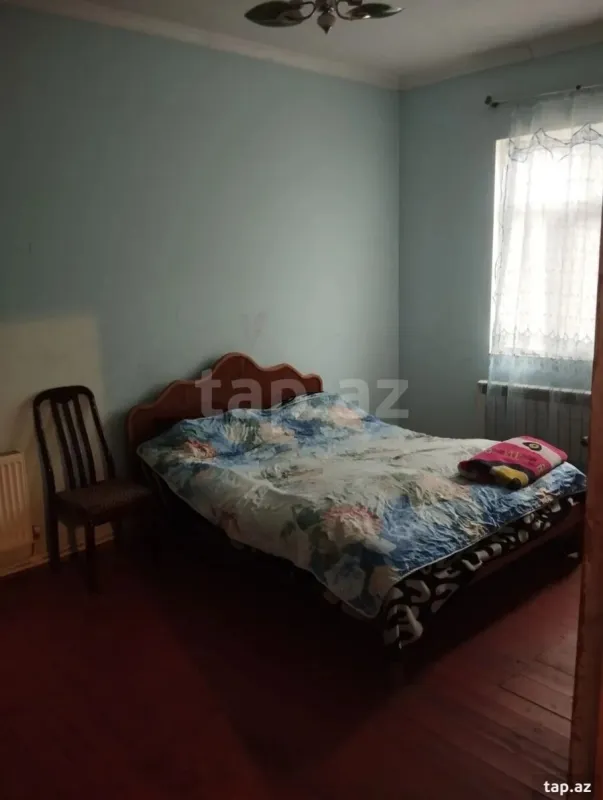 Satılır 5 otaqlı həyət evi