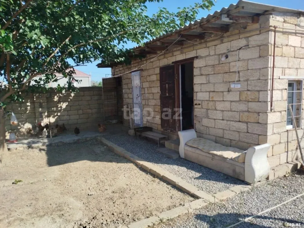 Satılır 5 otaqlı həyət evi