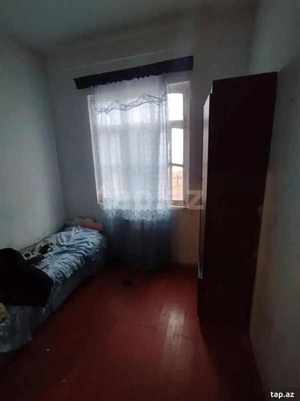 Satılır 5 otaqlı həyət evi