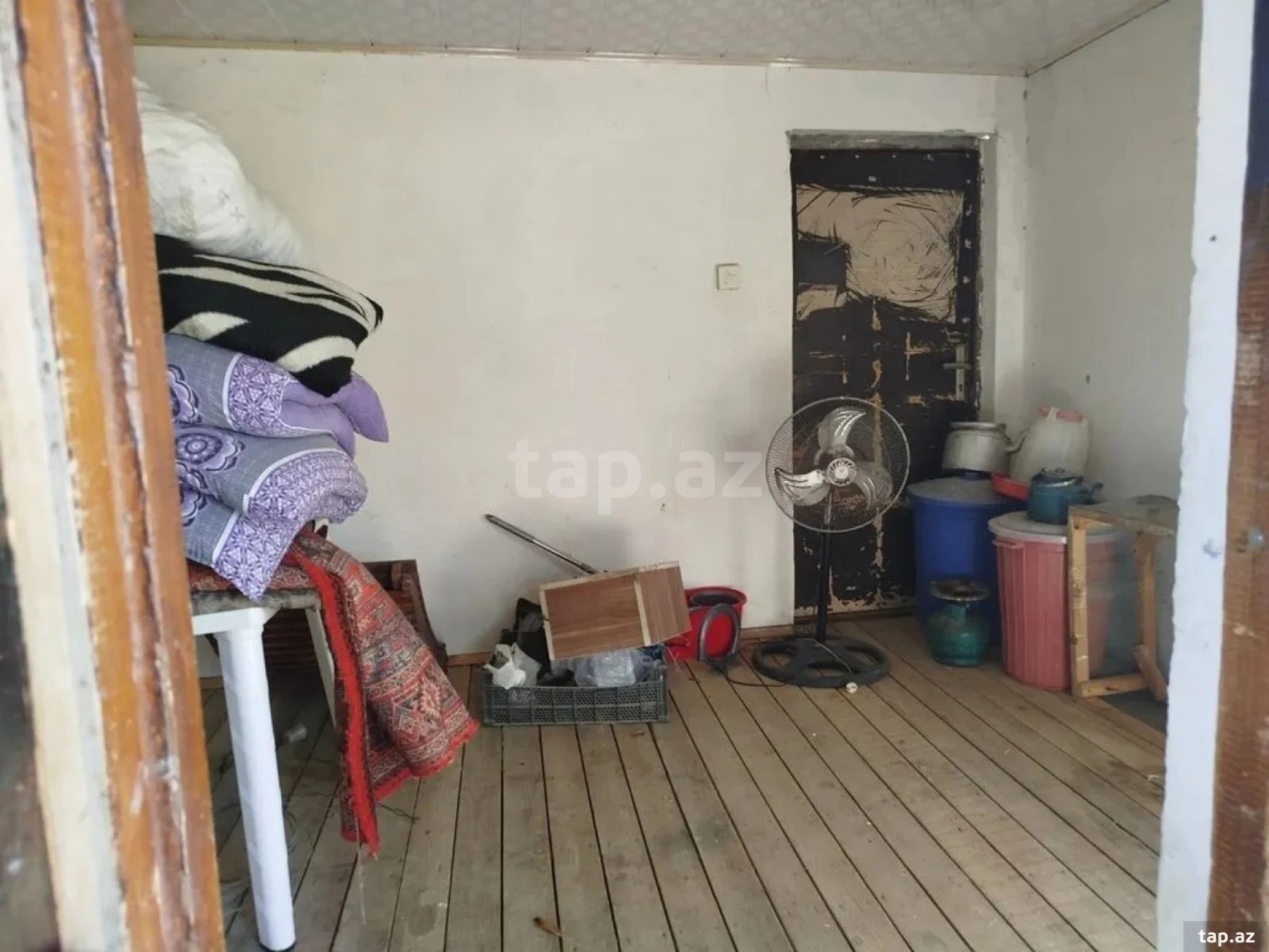 Satılır 5 otaqlı həyət evi