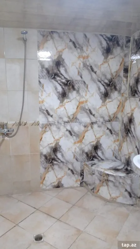 Kirayə verilir 3 otaqlı həyət evi