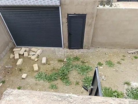 Satılır 5 otaqlı həyət evi 220 m²