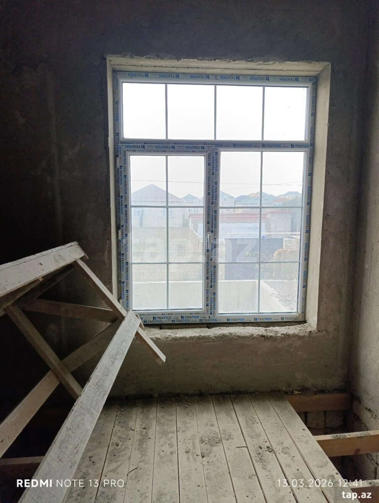 Satılır 5 otaqlı həyət evi 220 m²