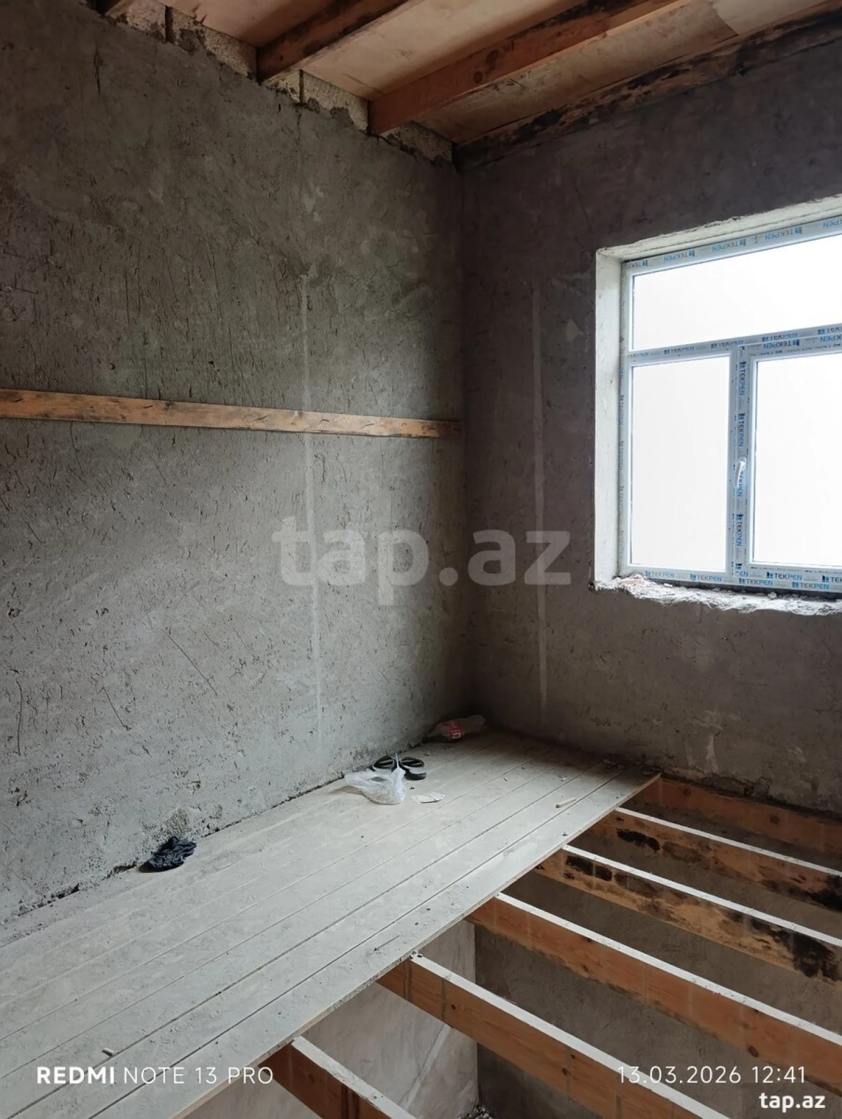 Satılır 5 otaqlı həyət evi 220 m²