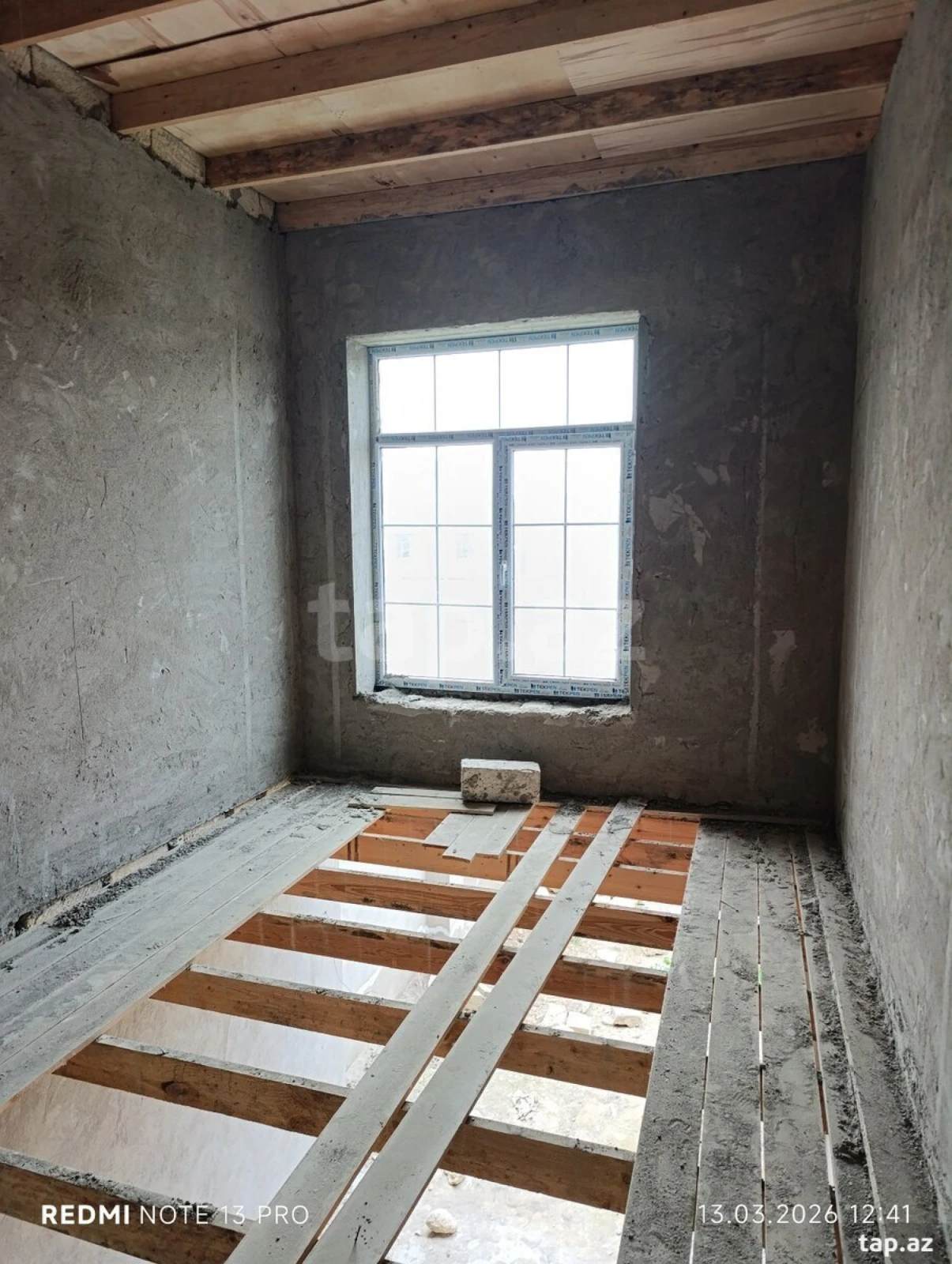 Satılır 5 otaqlı həyət evi 220 m²