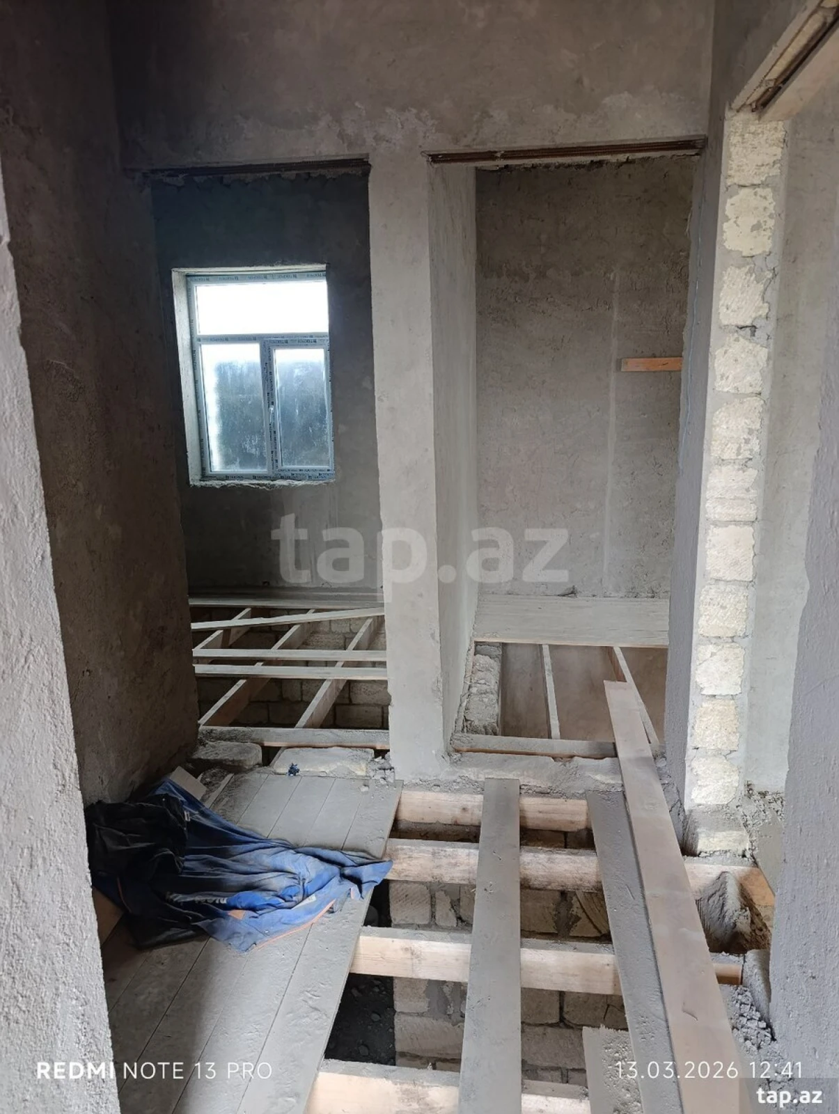 Satılır 5 otaqlı həyət evi 220 m²
