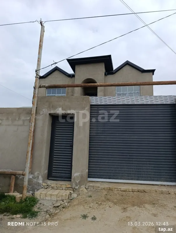 Satılır 5 otaqlı həyət evi 220 m²