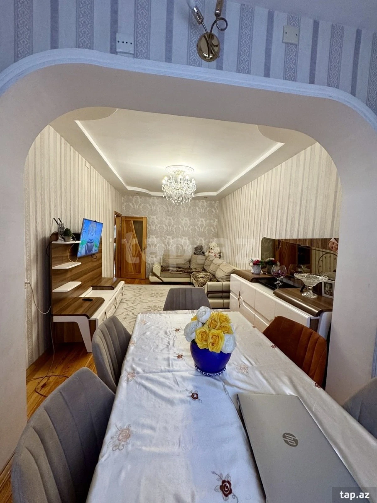 Satılır 4 otaqlı mənzil 110 m²