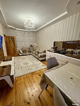 Satılır 4 otaqlı mənzil 110 m²