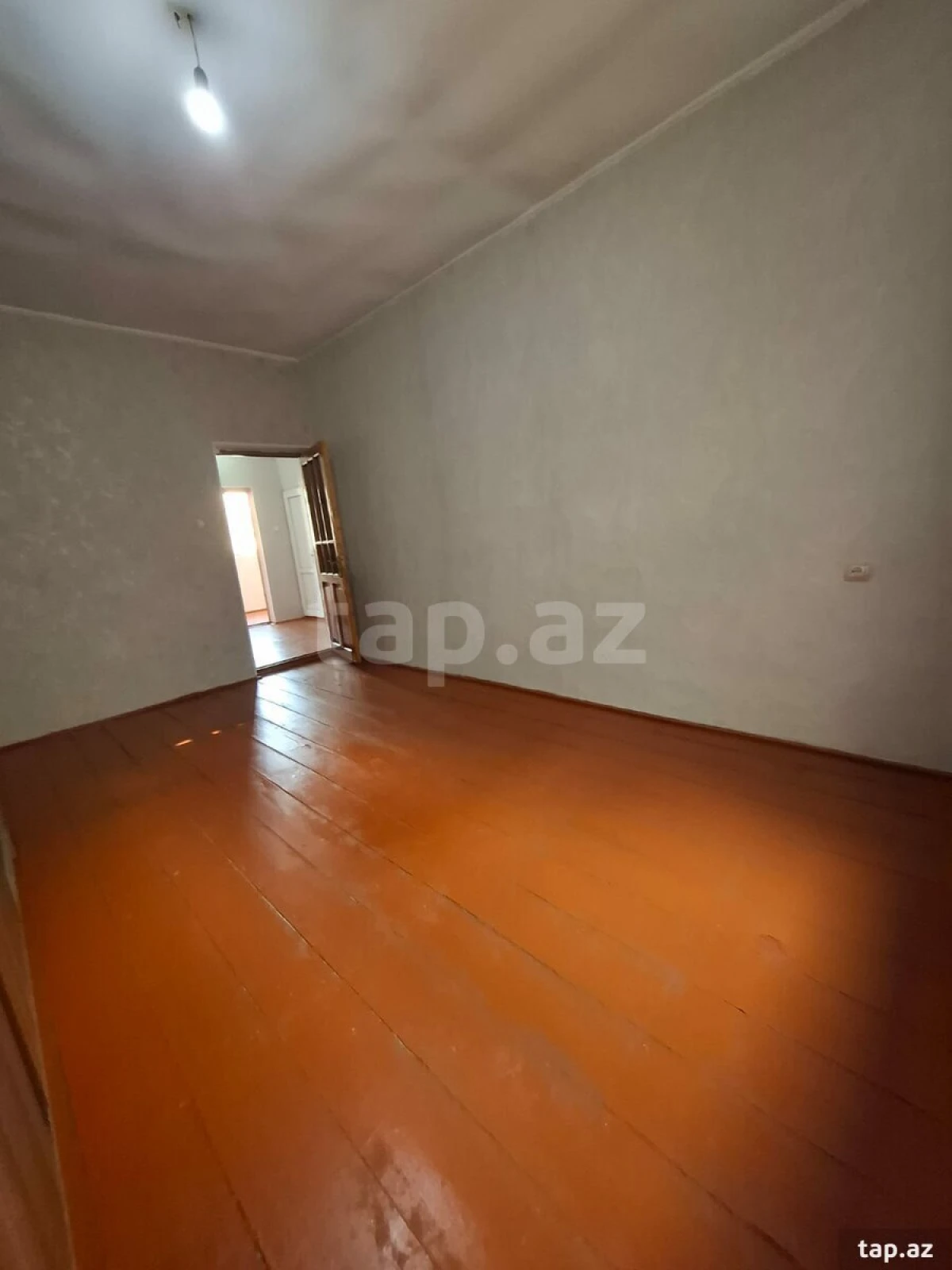 Satılır 4 otaqlı həyət evi 100 m²