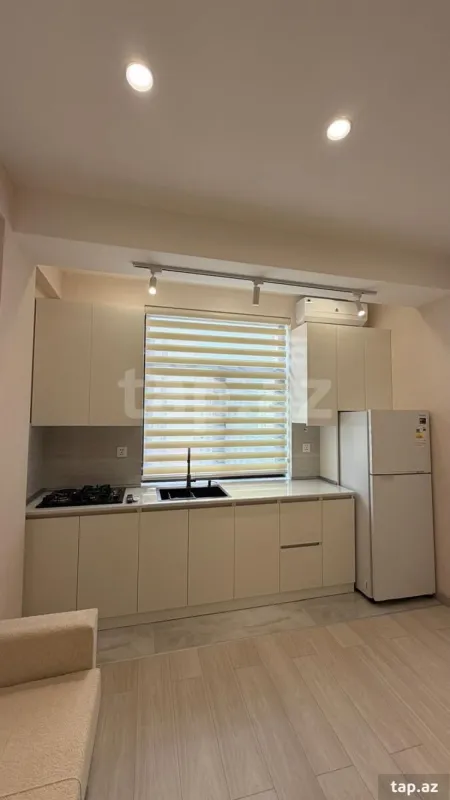 Kirayə verilir 2 otaqlı yeni tikili 50 m²
