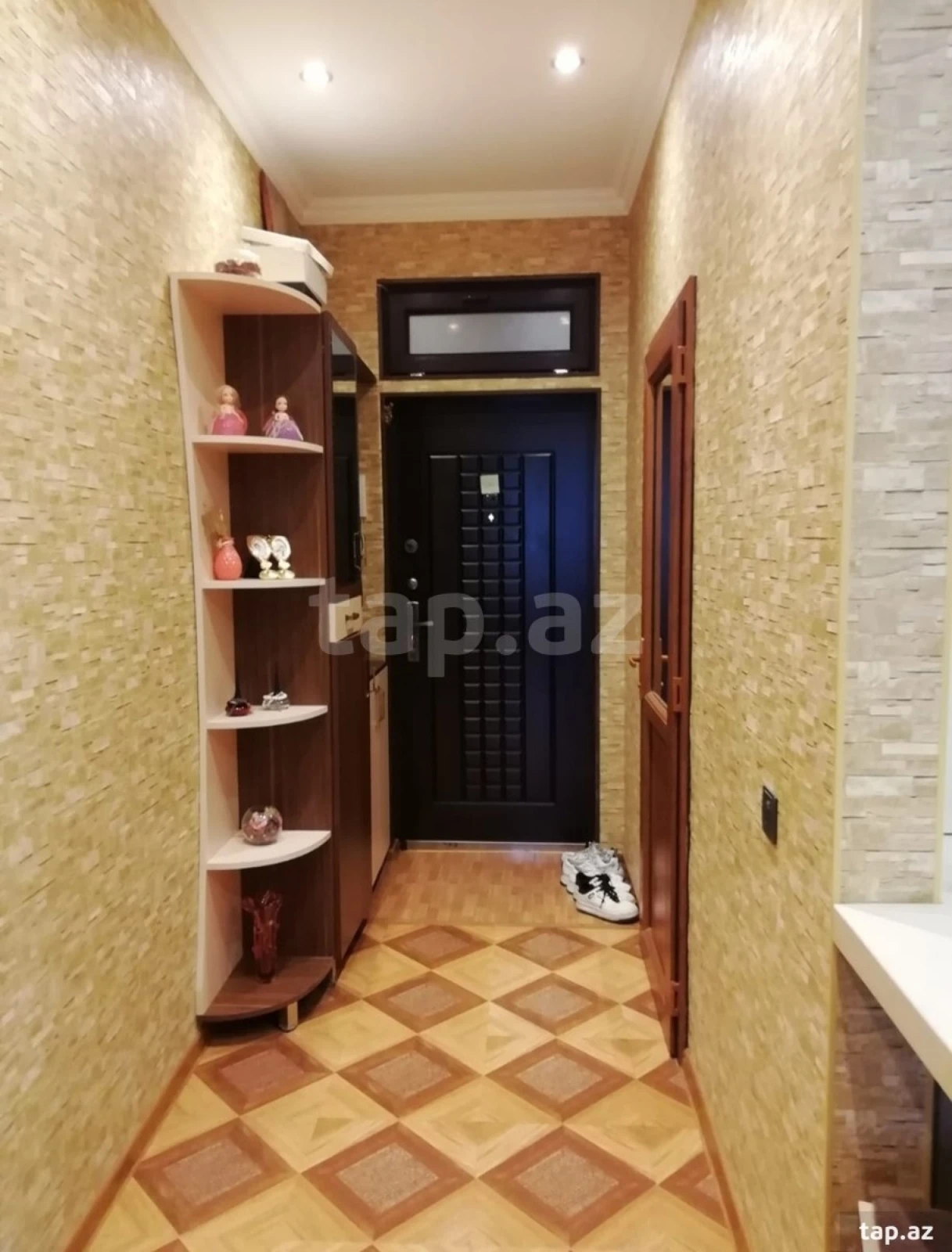 Kirayə verilir 2 otaqlı yeni tikili 65 m²