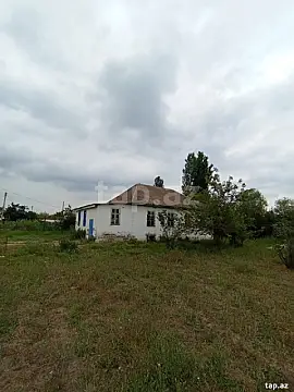 Satılır 4 otaqlı həyət evi