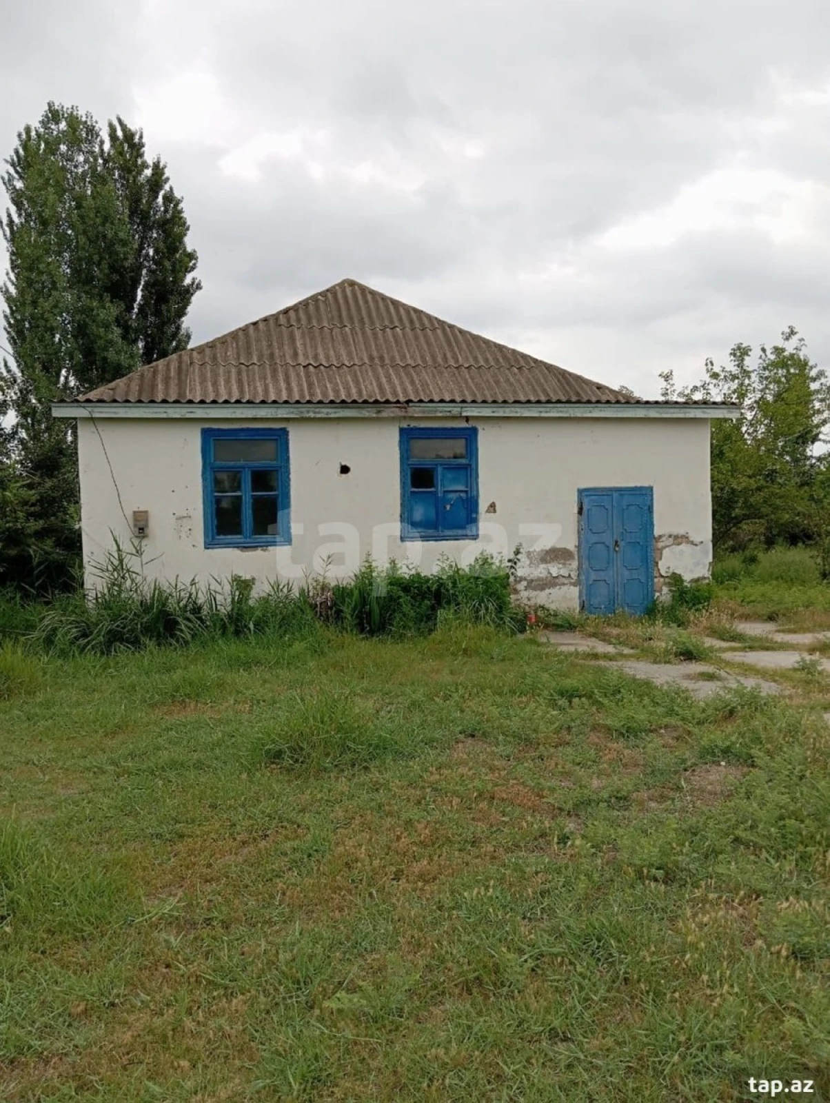 Satılır 4 otaqlı həyət evi