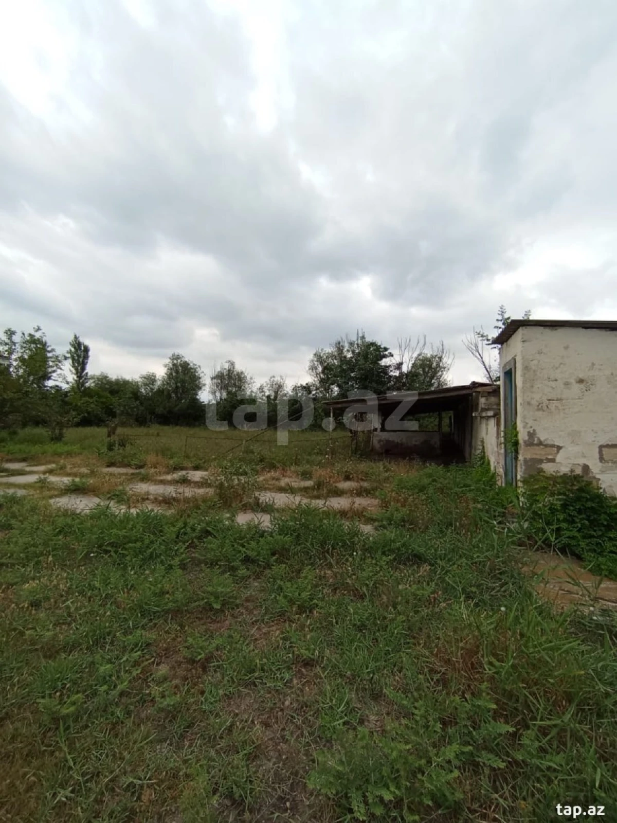Satılır 4 otaqlı həyət evi