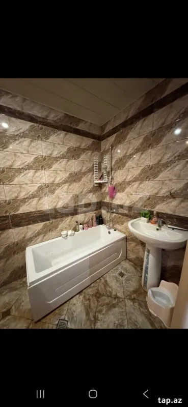 Satılır 3 otaqlı mənzil 94 m²