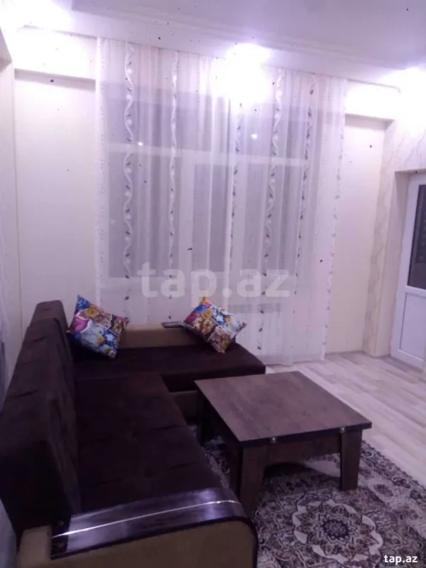 Kirayə verilir 2 otaqlı yeni tikili 60 m²