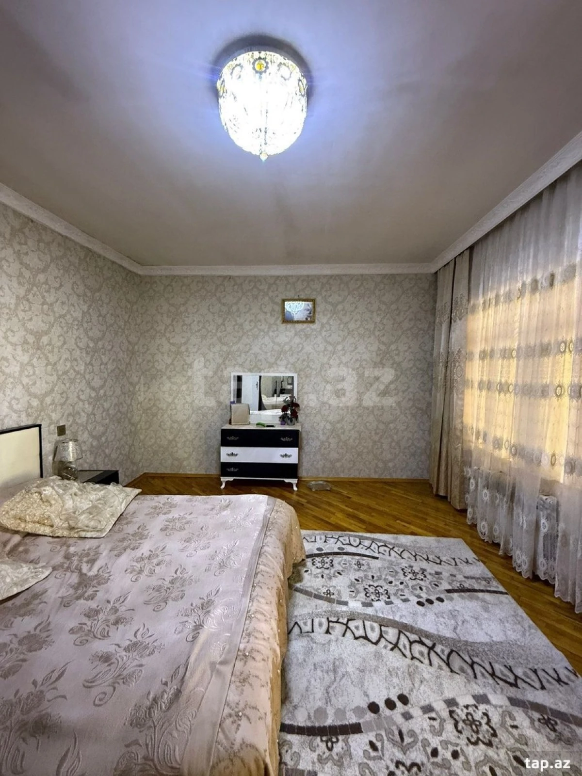 Satılır 4 otaqlı həyət evi