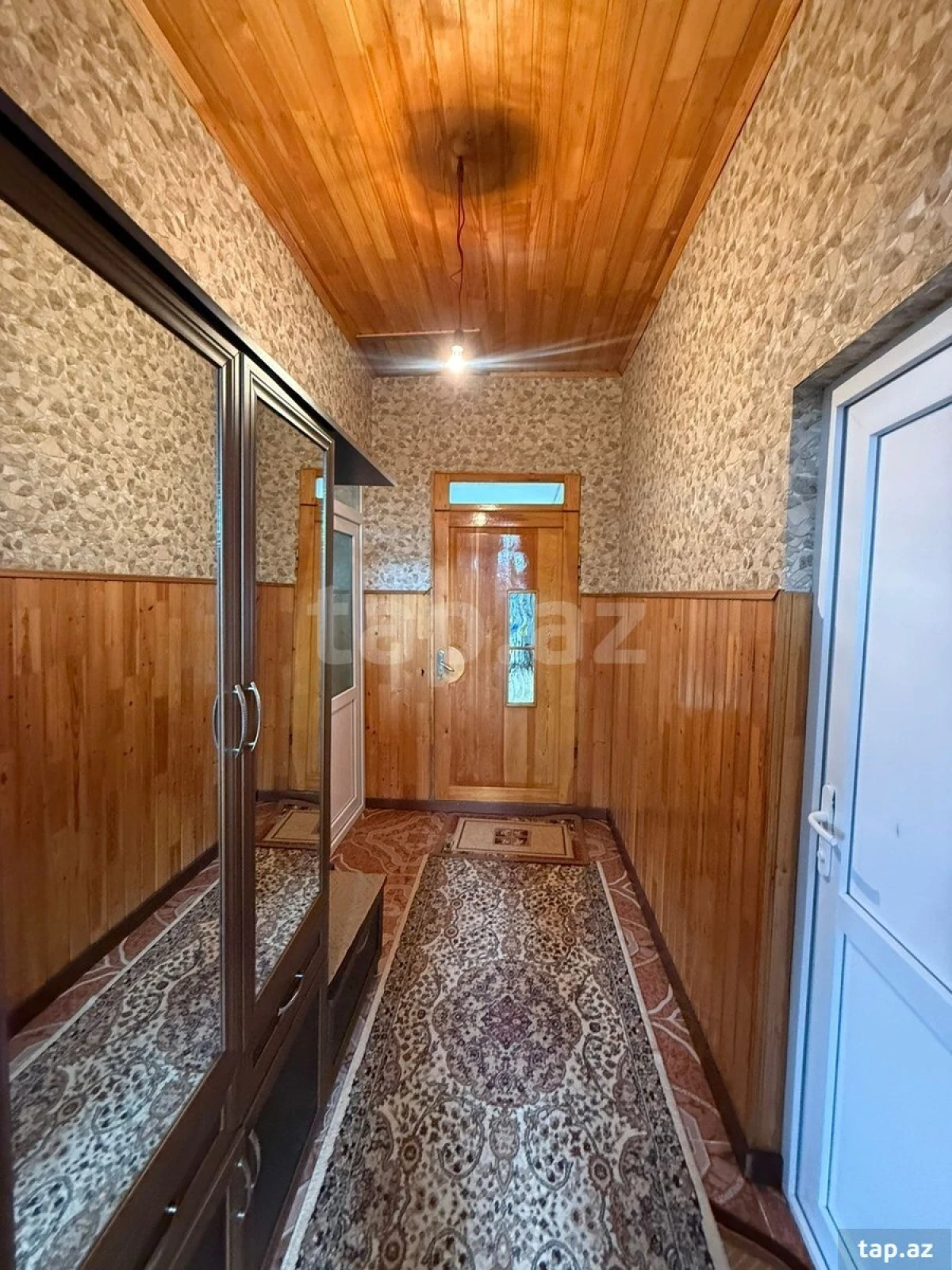 Satılır 4 otaqlı həyət evi