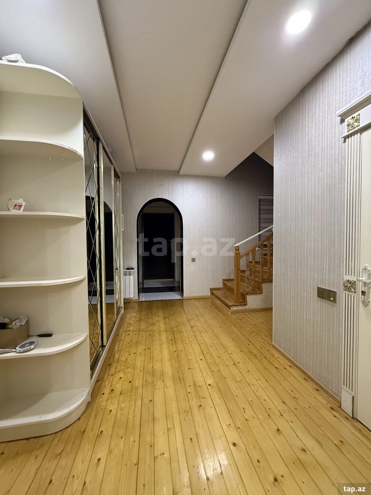 Kirayə verilir 4 otaqlı həyət evi