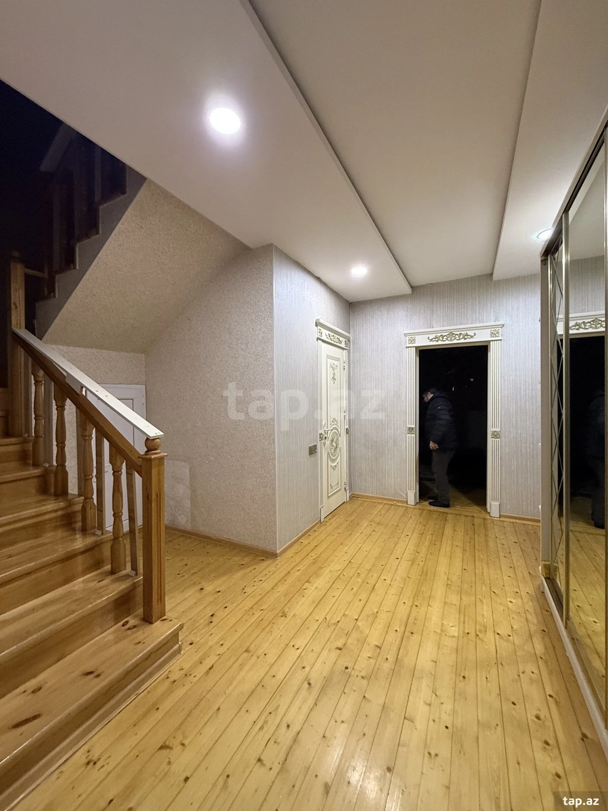 Kirayə verilir 4 otaqlı həyət evi