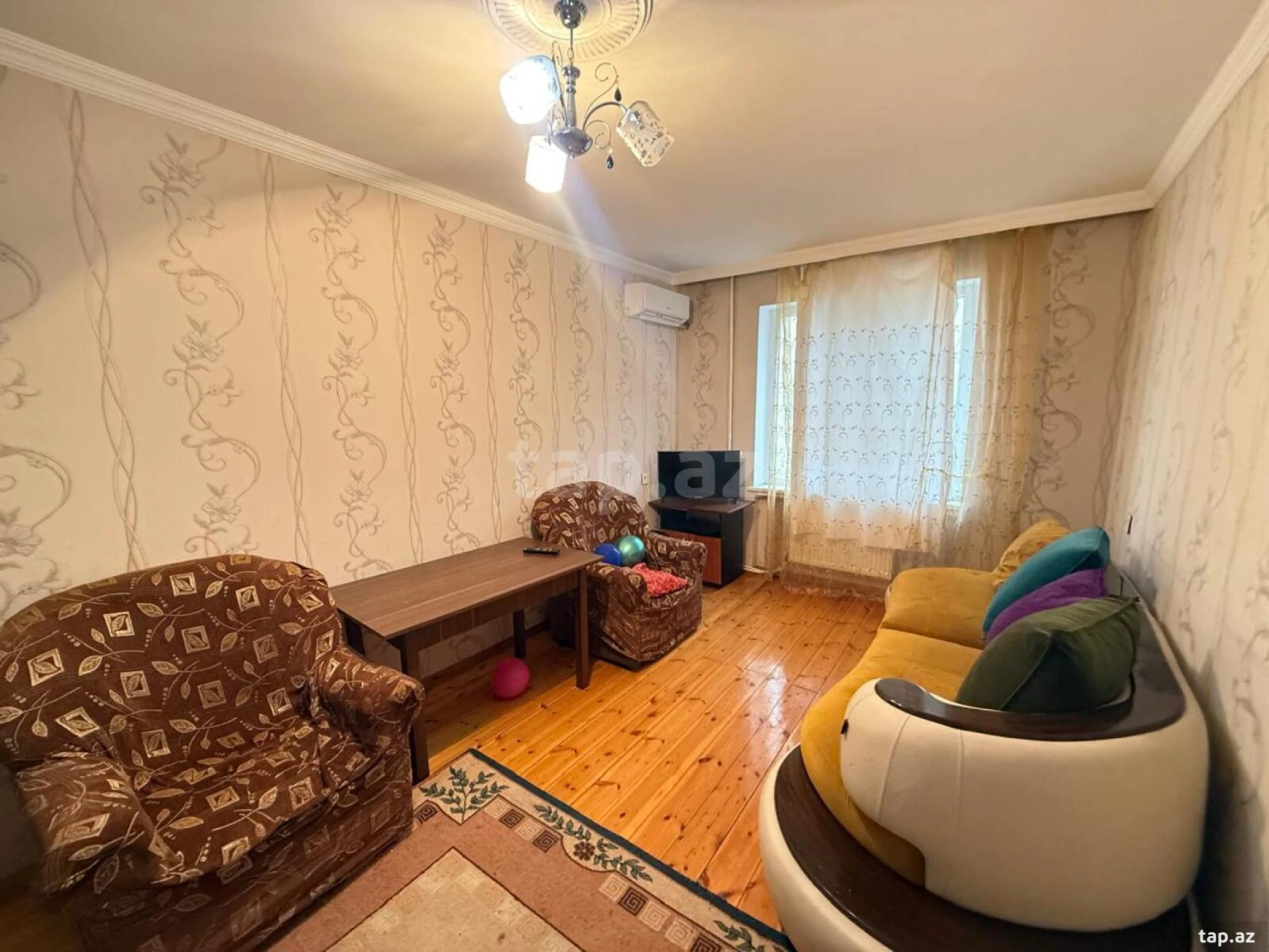 Kirayə verilir 2 otaqlı mənzil 70 m²