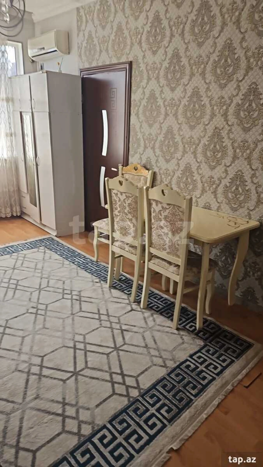 Kirayə verilir 2 otaqlı mənzil 28 m²